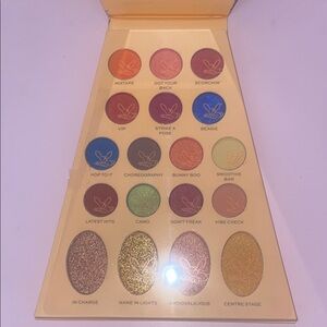 Makeup Revolution Eyeshadow Palette - Red, Orange, Gold, Brown